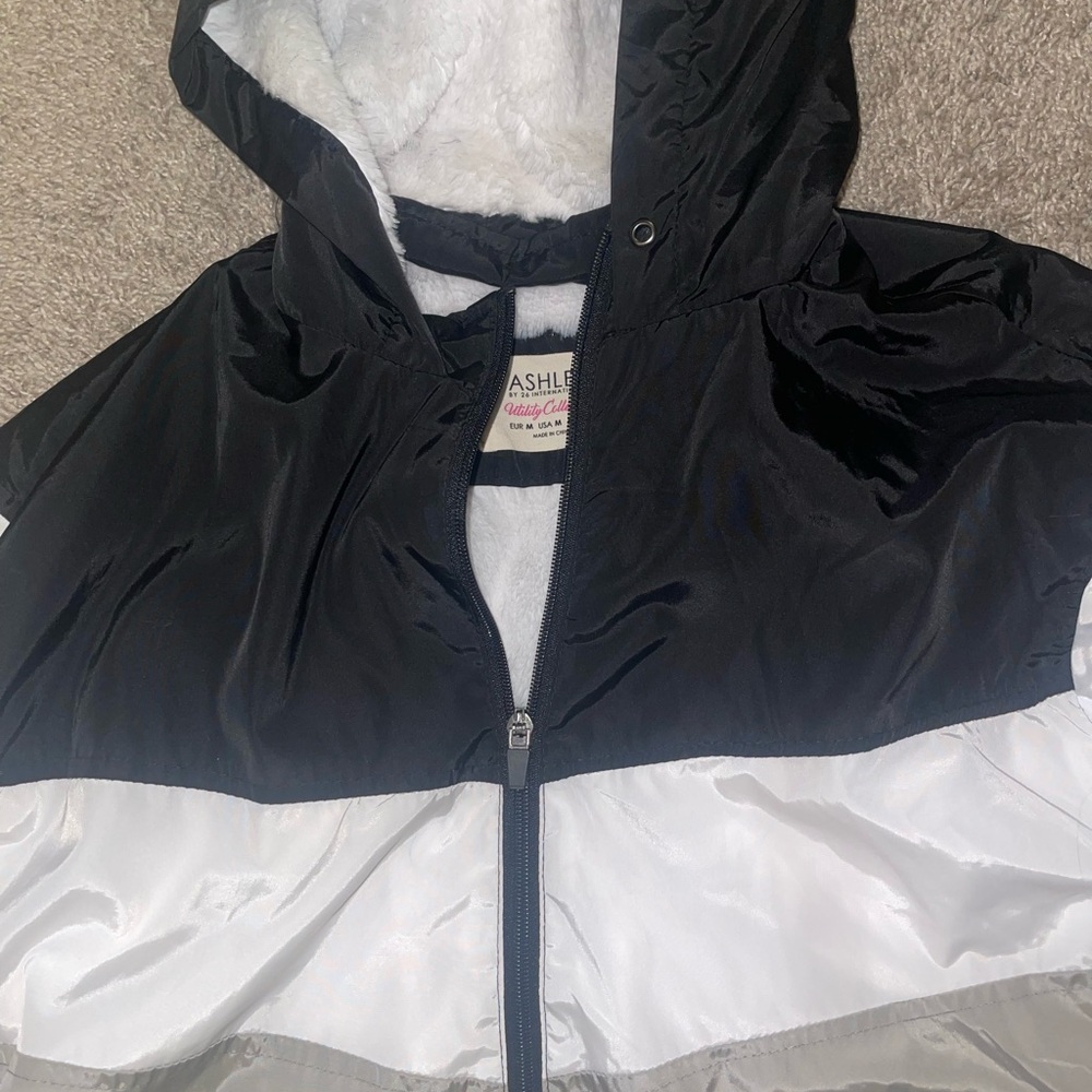 Jacket - Picture 2 of 4